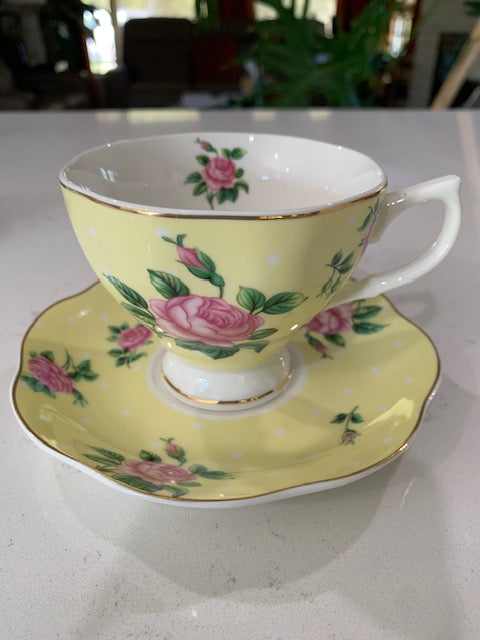 BTaT Floral Tea Cups And Saucers, Multi- color Set of 4 with Gold Trim